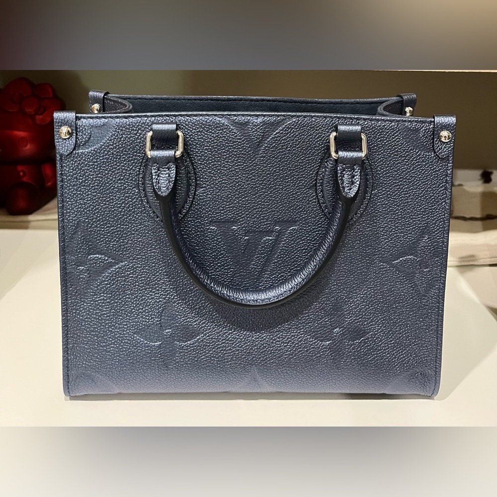 Louis Vuitton OnTheGo PM